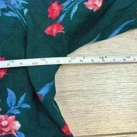 American Eagle Floral Tie Front Top Size Small - Picture 7 of 8